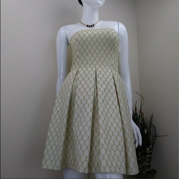 Gorgeous Dress - Picture 2 of 6